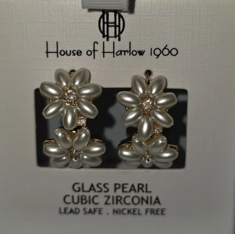 House of Harlow 1960 Gold and Pearl Flower‎ Hoop Earrings New